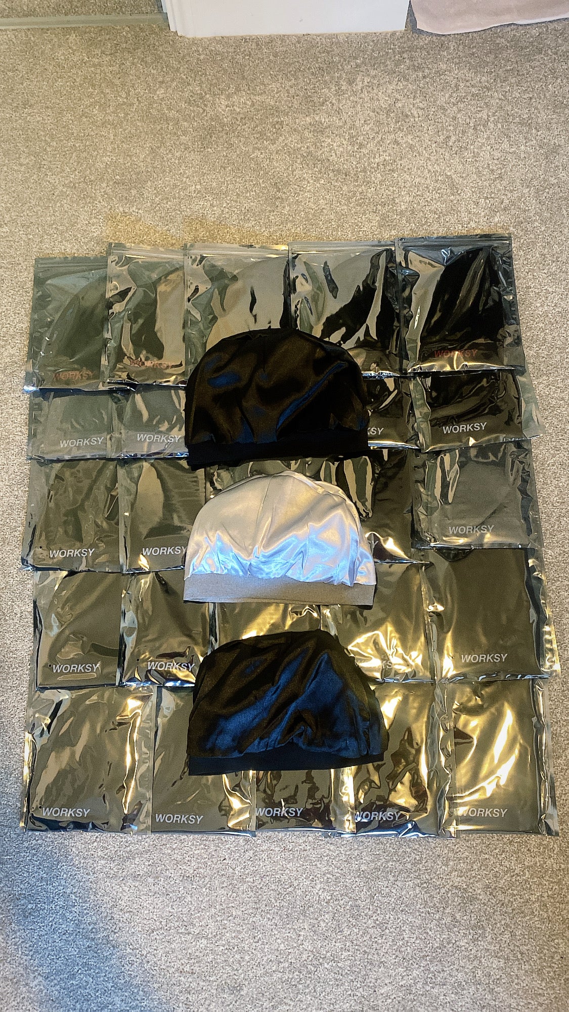 WORKSY - RED AND BLACK SKULL CAP