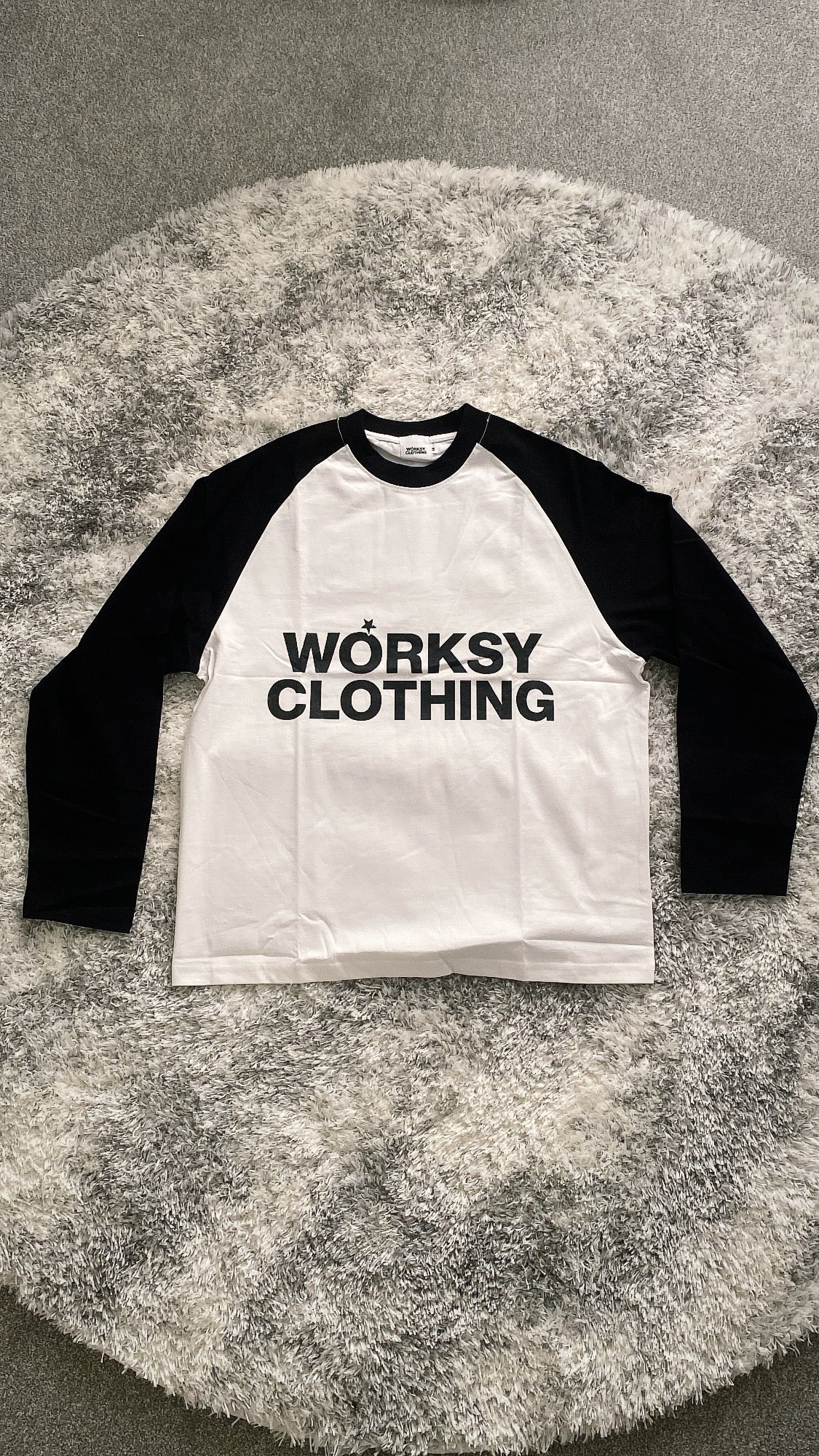 WORKSY RAGLAN BLACK LONG SLEEVE TEE